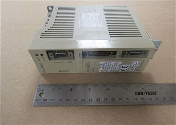 Yaskawa SGDA-A3VS AC 서보 증폭기 200-230V 옵션 CE 1.3/0.42A 30W
