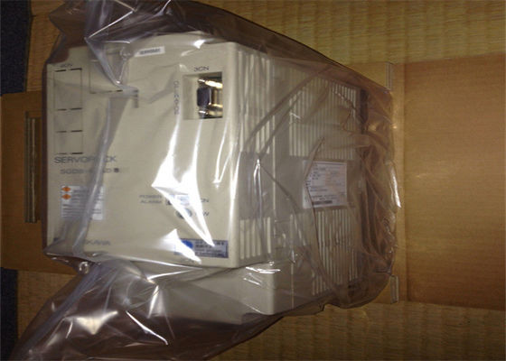 Yaskawa SGDB-03ADG AC 서보 증폭기 200-230V 3A 0.3KW 3상