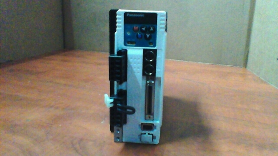 Panasonic MINAS A4 서보 드라이버 30A 240V 부하 섀시 마운트 MCDDT3520003