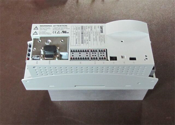 Lenze ECSCA008C4B 서보 드라이브 입력 전력: 2/PE DC 0-565 V / 675V 8 AMP