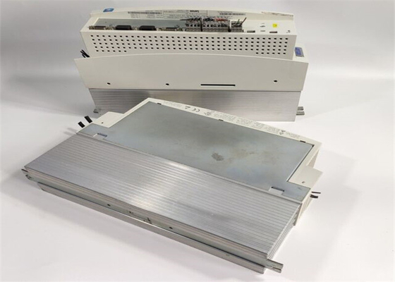 Lenze EVS9322-EP 서보 컨트롤러 9300 시리즈 400/480VAC 0.75KW(1JP)