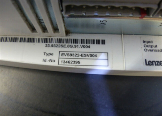 Lenze EVS9322-ESV004 서보 컨트롤러 400/480VAC 9300 시리즈 내장 장치