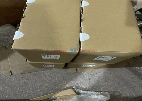 Lenze EVS9328-EPV004 서보 컨트롤러 9300 시리즈 400/480VAC 22-30KW(29.5-40.2HP)