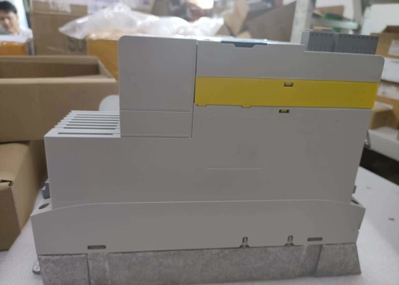 8400 시리즈 상태 설치 1.5KW(2.0HP) 400/500VAC 3/PE 거친 환경 주변 조건 E84AVSCE1524VB0