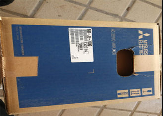 MR-J3-700B 50/60HZ 산업 자동 귀환 제어 장치는 2 년 보장을 가진 10.5AMP 200-230V를 몹니다