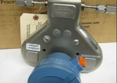 CMF010M323NWBUEZZZ  EMERSON 질량 유량 센서