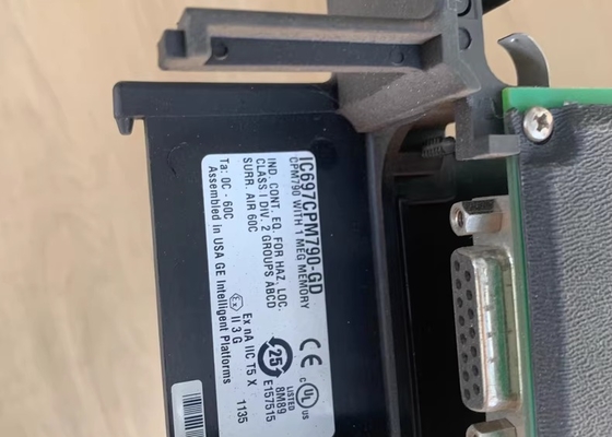 GE Fanuc IC697CPM790 제어 시스템 성능 PLC 삼중 모듈 리던스