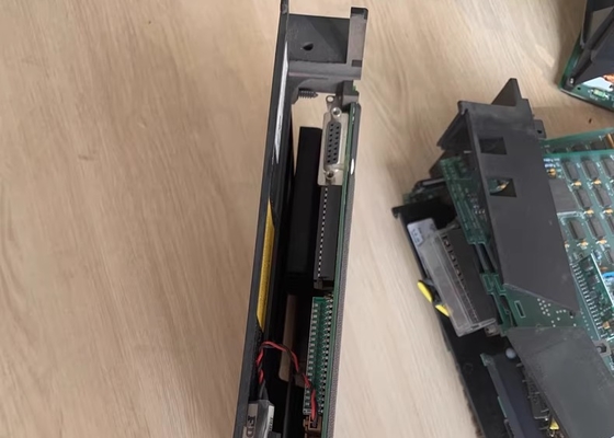 GE Fanuc IC697CPM790 제어 시스템 성능 PLC 삼중 모듈 리던스