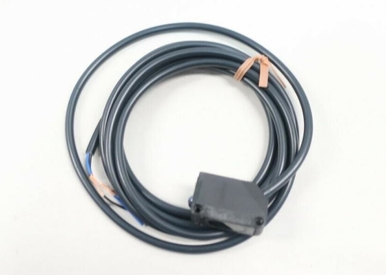 옴론 E3Z-D62 02Z10M 광전 스위치 센서 12일부터 24일까지 VDC 26.4 VDC 최대 100 마 최대