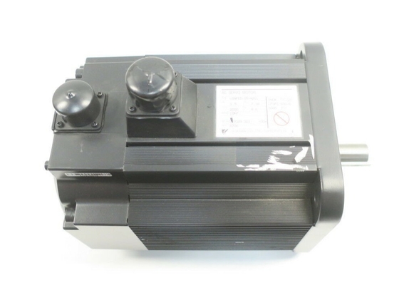 YASKAWA USAFED-15-HG11 서보 모터 2000rpm SHAFT W/ UTOPI-600UB 엔코더