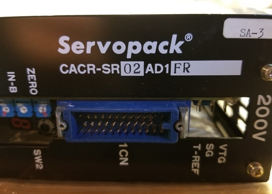 야스카와 CACR-SR02-AD1-FR 새 세르보 모터 장비 200V 전압