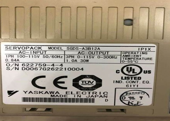 야스카와 0.03W 세르보 드라이브 SGDS-A3B12A 새 오리지널 박스