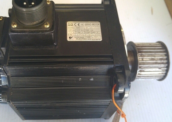 서보 기구에 의한 야스카와 SGMG-09V 6W-YG11은 0.85 KW 5.39 NM 1500 R/MIN 10.7 AMP를 자동차로 나릅니다