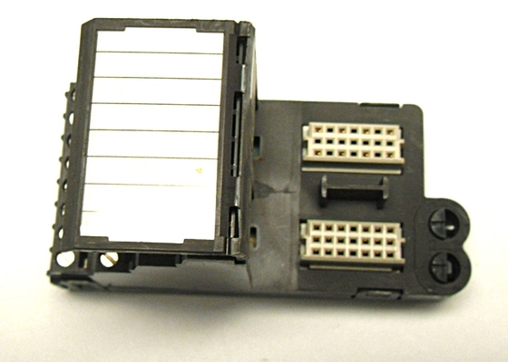 EMERSON KJ4001X1-CJ1 32 채널 터미널 블록 30 VDC 1mm 피크 150Hz