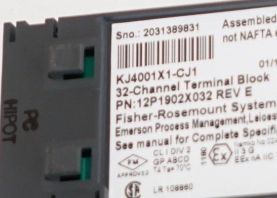 EMERSON KJ4001X1-CJ1 32 채널 터미널 블록 30 VDC 1mm 피크 150Hz