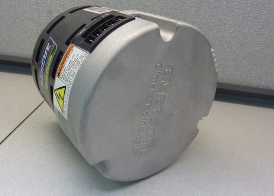 M055PWCRT-0262 5530ET 1/2 단계 115 HZ 1075 Amps 40 NEMA 48Y 엔시들 샤프트 끝 베어링