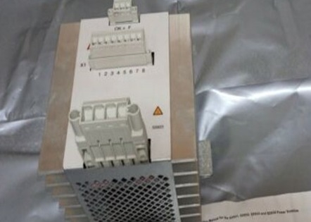 과다한 전력 공급을 위한 SS823 3BSE038226R1 ABB 전력 투표 장치 제어 유닛