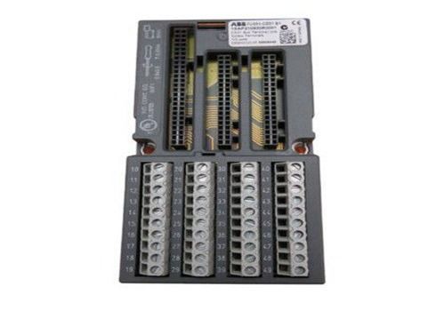 TU551-CS31 1SAP210600R0001 S500 버스 터미널 유닛은 CS31 버스 모듈로 뛰어 오릅니다