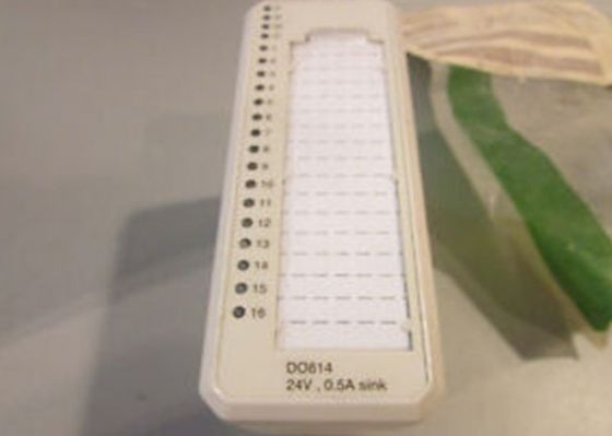 ABB DO814 디지털 출력 모듈 3BUR001455R1 디지털 I 오우 모듈 16은 채널을 합니다