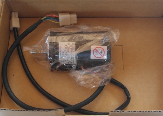 YASKAWA SGM-A5A31  2048 P/R Incremental Encoder AC Servo Motor 200V Standard 50W