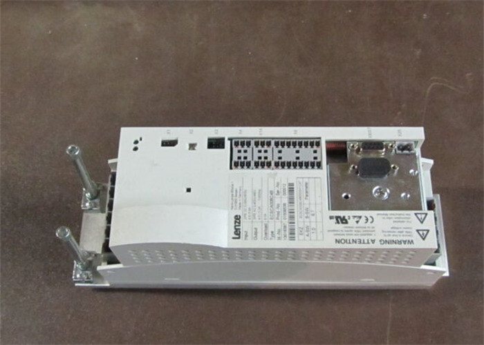Lenze ECSCA008C4B 서보 드라이브 입력 전력: 2/PE DC 0-565 V / 675V 8 AMP