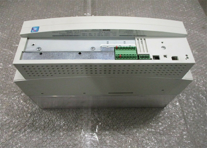 Lenze EVF8244-E 서보 드라이브 주파수 인버터 3상 0-480VAC 50/60HZ