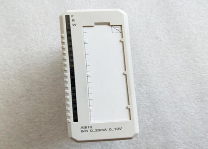 CI801 / CI840과 TB842 3BSE022464R1 ABB 통신 모듈은 TB806 / TB846을 통해 연결되었습니다