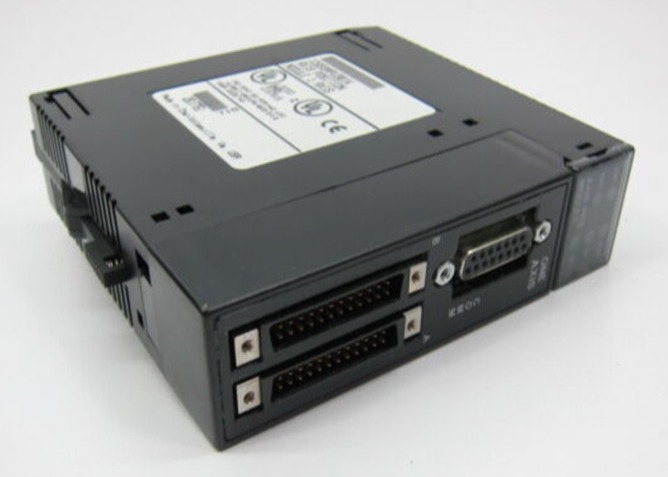 GE FANUC IC693APU301 한 축 모듈 25 핀 서버 24 핀 고밀도 25 핀 D 타입