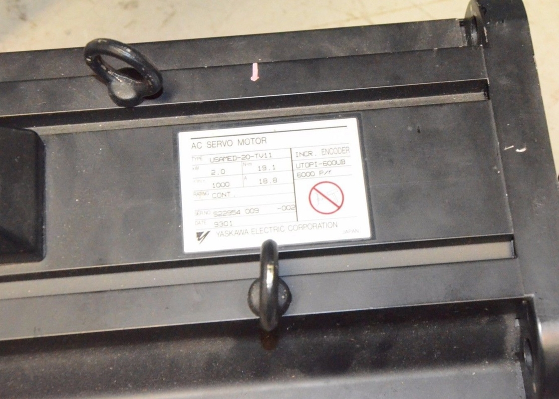 일본 야스카와 USAMED-20-TV11 서보 모터 2.0kw 오리지널 박스