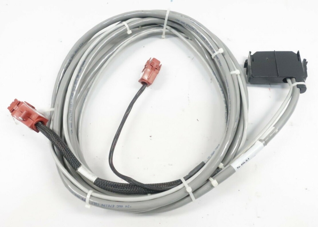 ABB NKST11-15 I 오우 종결 케이블은 NTST 무독성 SOE 시간 동기화 케이블로 설정되는 것으로 연결됩니다