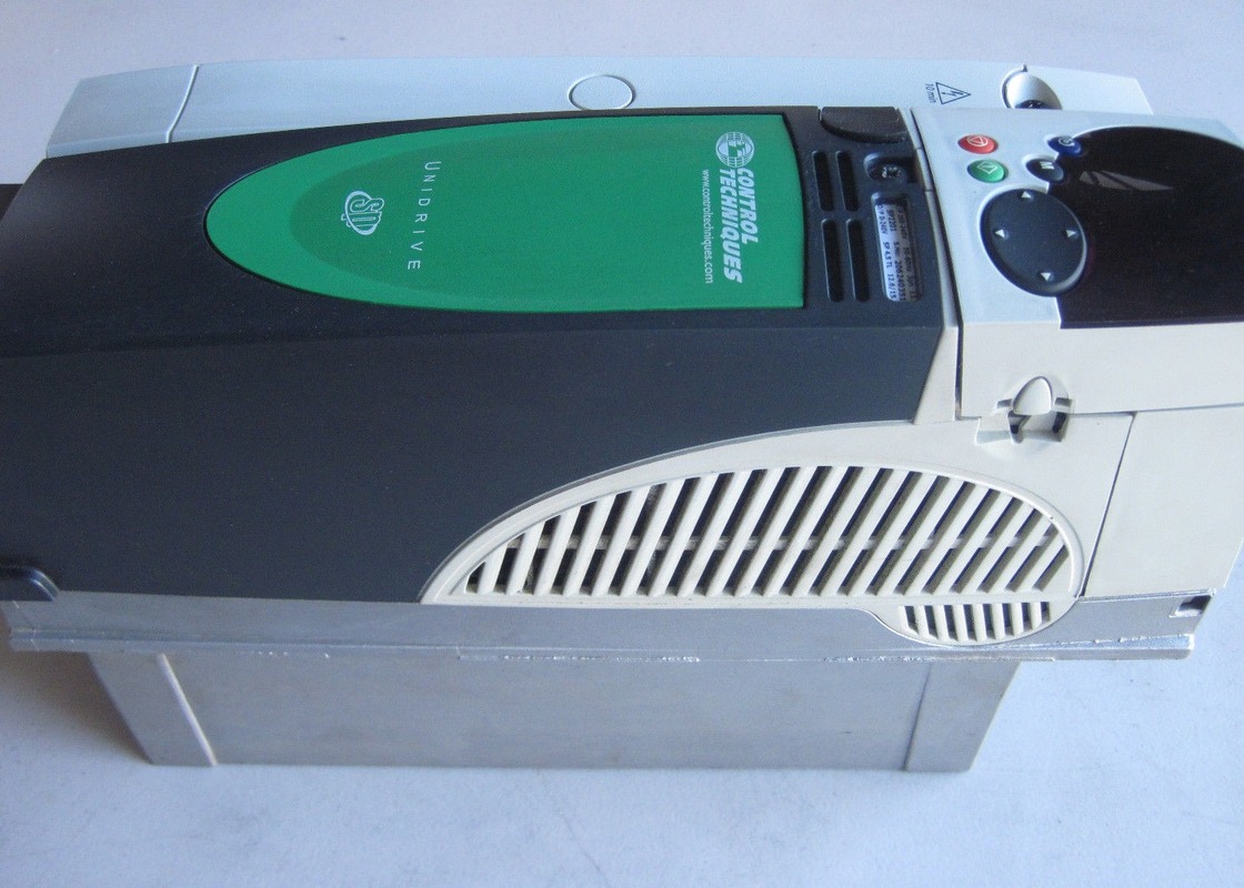 에머슨 SP4401 가변 주파수 구동 제어 기술 유니드라이브 SP 66 파운드 50 HP 37 KW