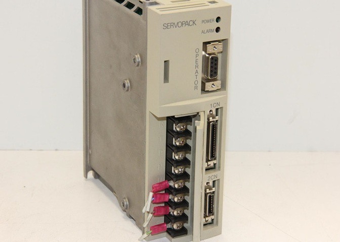 SGDA-01AS 야스카와 세르보 드라이브 팩 230V-AC 0.87a 100Amp 세르보 증폭기
