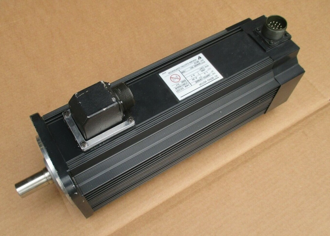 USAFED-13CB20E 1.3kw 8.34N/m 1500 t/min 9.7A 정품 신품 3-5 영업일 배송